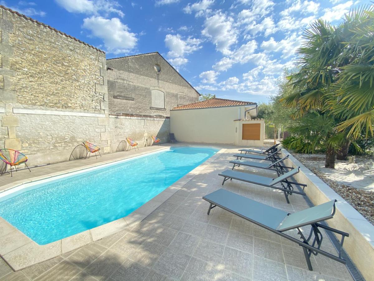 Logis Hotel L'Oliveraie Cognac Exterior photo